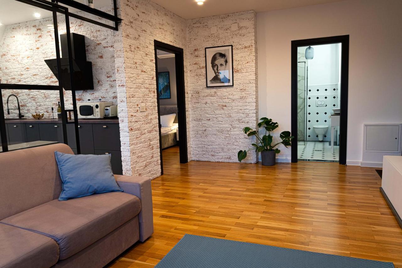 Urban Oasis Apartments With Parking Bucarest Extérieur photo